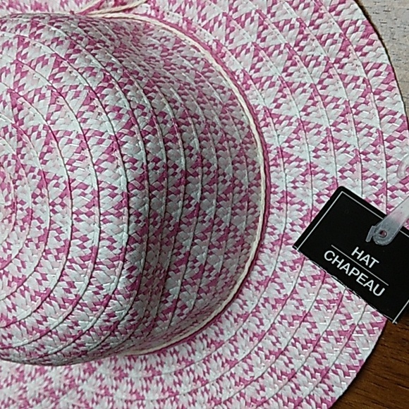 Chapeau pink and white weave design hat - Picture 5 of 8